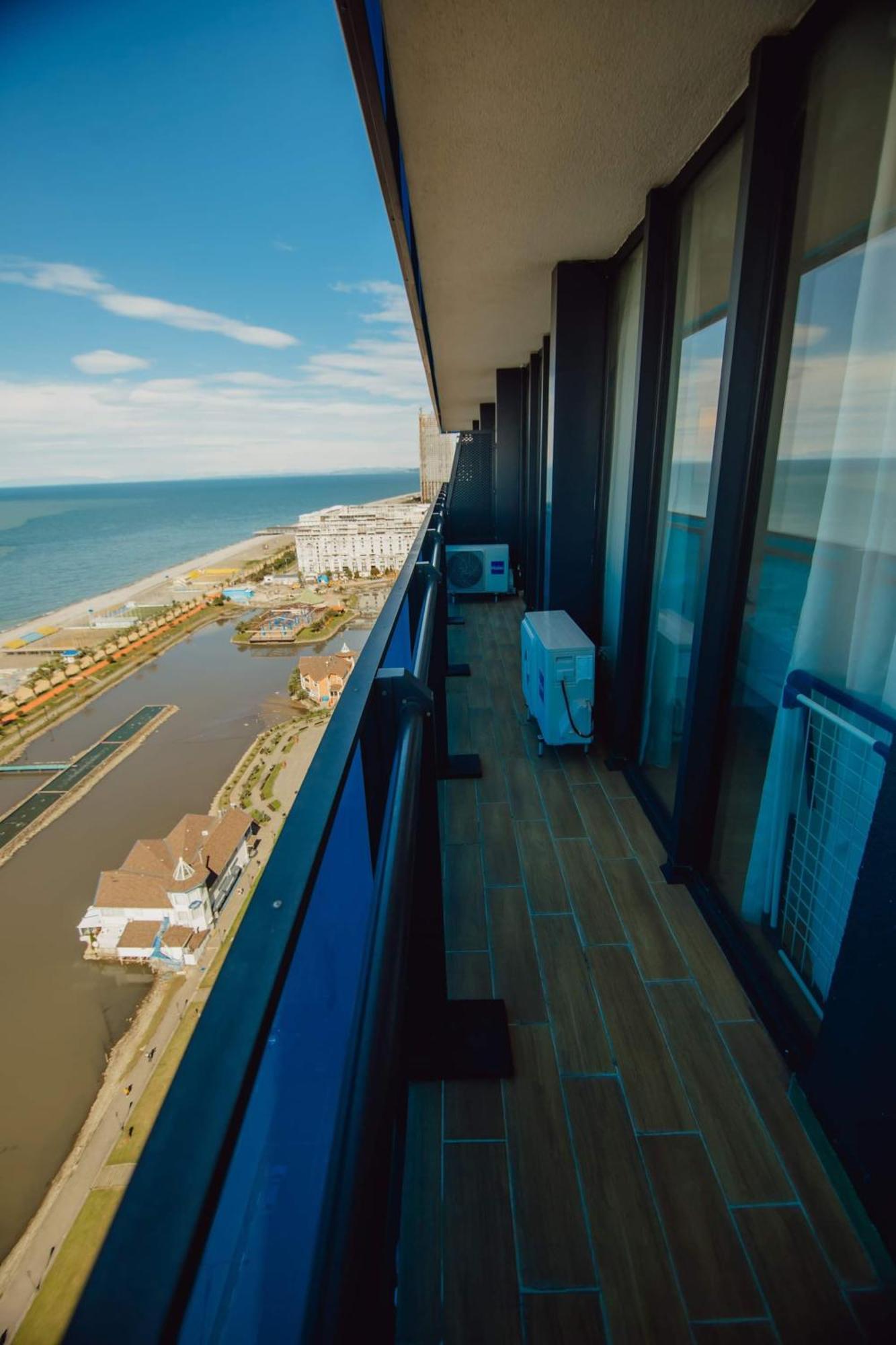 Orbi City Black Sea View Aparthotel Batumi Zewnętrze zdjęcie